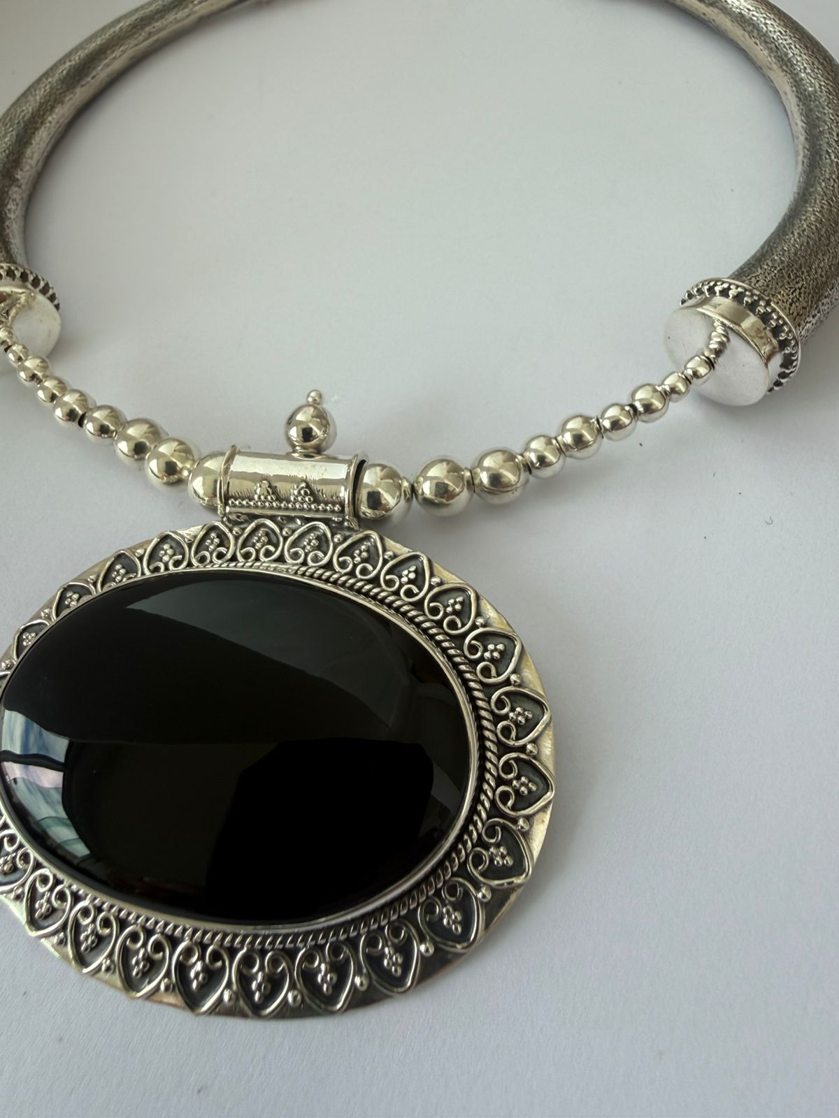 Colar Indiano com Pedra Ônix