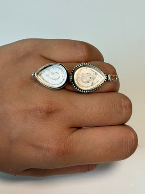 Anel Boxe Relicário Ônix