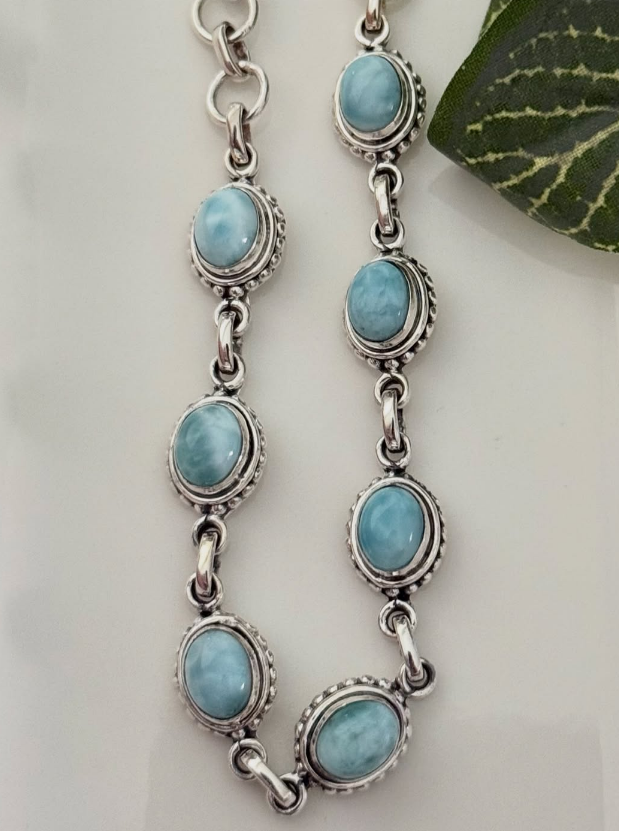 Colar de Prata 925 com Pedra Natural Larimar – Elegância Azul do Caribe